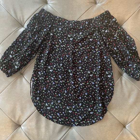 Club Monaco 3/4 Sleeve Off The Shoulder Blouse - Picture 2 of 8